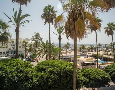 Foto 1 de Piso en avenida Duque de Ahumada, Playa Bajadilla - Puertos, Marbella