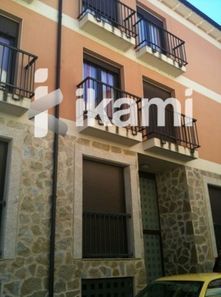 Foto contactar de Venta de piso en Barco de Ávila (El) de 2 habitaciones con balcón