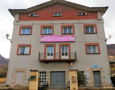 Foto 1 de Edifici a calle Mendebaldeko Industria Eremuko Errepidea a Olazti/Olazagutía