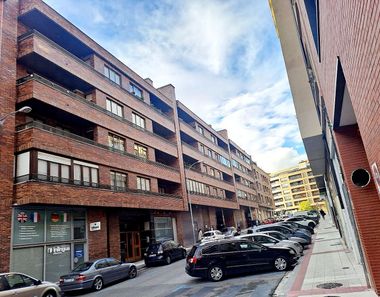 Foto 2 de Piso en calle Mutilva Baja, Milagrosa, Pamplona