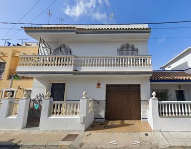 Foto 1 de Casa en calle Diego de Almagro en Centro - Norte, Chipiona