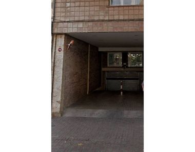 Foto contactar de Garaje en alquiler en Instituts - Universitat de 8 m²