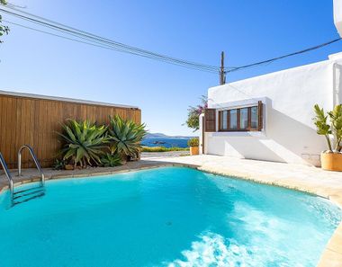 Foto 1 de Casa adossada a Ses Figueretes - Platja d'en Bossa - Cas Serres, Ibiza/Eivissa