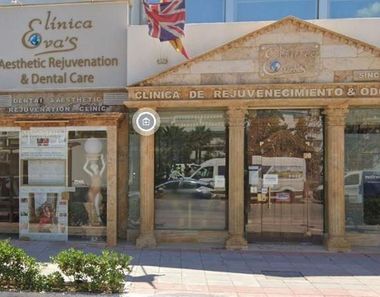 Foto 1 de Local a avenida De Las Naciones Unidas, Puerto Banús, Marbella