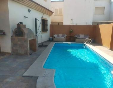 Foto contactar de Xalet en venda a La Línea de la Concepción ciudad de 5 habitacions amb terrassa i piscina