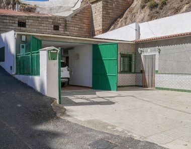Foto 1 de Casa en calle Almendros en Guadix