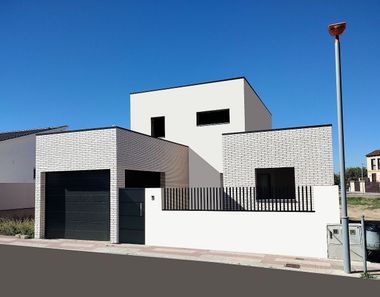 Foto 1 de Casa a calle Comunidad Valenciana a Illescas