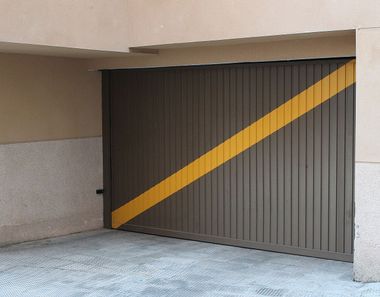 Foto 2 de Garaje en calle Castillo de Cumbre Mayores, Pedro Salvador - Las Palmeritas, Sevilla