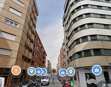 Foto contactar de Garatge en venda a calle Juan Sebastián Elcano de 30 m²