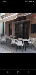 Foto contactar de Alquiler de local en calle Sant Pere de 1 habitación con terraza y muebles