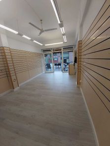 Foto 2 de Local a avenida Francesc Macià a Sant Joan - Molí del Vent, Vilanova i La Geltrú