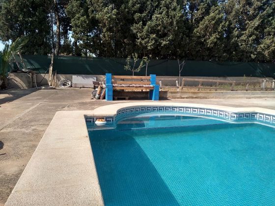 Foto 2 de Casa en venda a Polígono del Aeropuerto de 4 habitacions amb terrassa i piscina