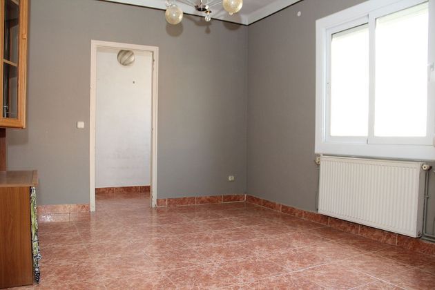 Foto 2 de Pis en venda a Poblenou - L'Olivar Gran de 3 habitacions amb calefacció