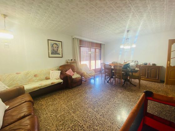 Foto 2 de Piso en venta en L'Eixample de 4 habitaciones con terraza y calefacción