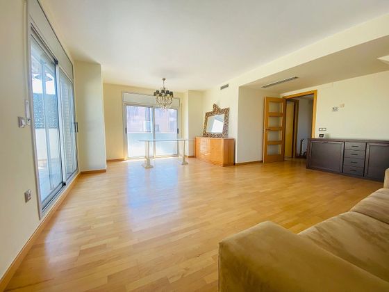 Foto 1 de Àtic en venda a Poblenou - L'Olivar Gran de 4 habitacions amb terrassa i garatge