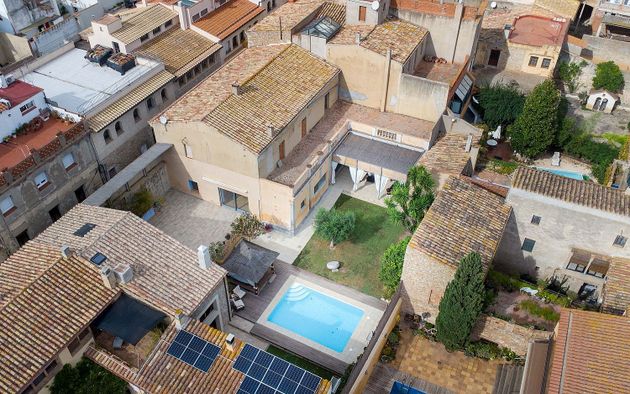 Foto 1 de Casa en venda a Torroella de Montgrí pueblo de 4 habitacions amb terrassa i piscina