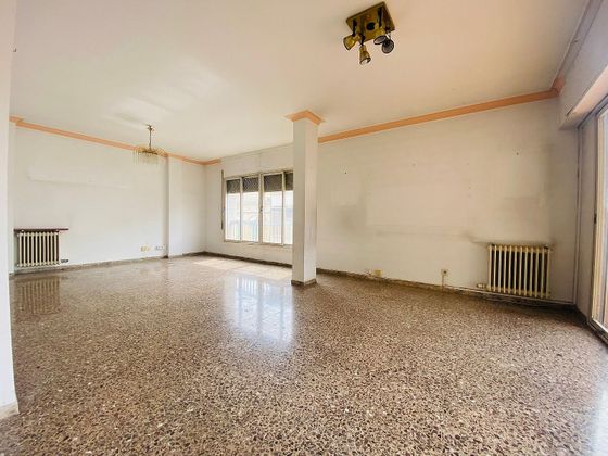 Foto 2 de Piso en venta en Centre - Figueres de 4 habitaciones con terraza y garaje