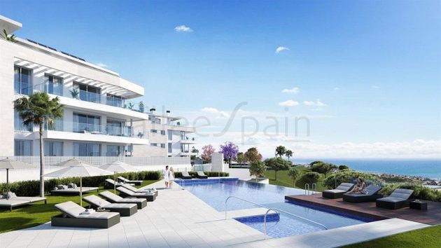 Foto 2 de Pis en venda a Las Lagunas de 2 habitacions amb terrassa i piscina