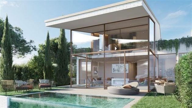 Foto 1 de Casa en venda a El Higuerón de 4 habitacions amb terrassa i piscina