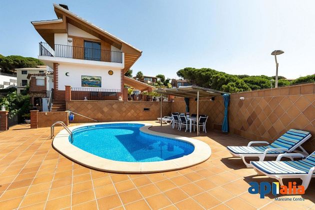 Foto 2 de Pis en venda a Calella de 4 habitacions amb terrassa i piscina