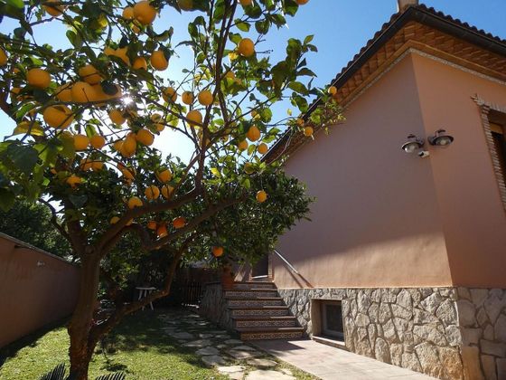 Foto 2 de Xalet en venda a El Montgó de 4 habitacions amb terrassa i jardí