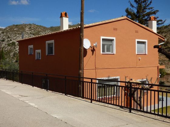 Foto 1 de Xalet en venda a Vall de Gallinera de 3 habitacions amb terrassa i garatge