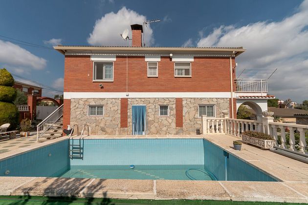 Foto 2 de Xalet en venda a Masquefa de 4 habitacions amb terrassa i piscina