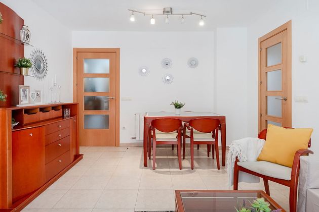 Foto 2 de Piso en venta en Olesa de Montserrat de 3 habitaciones con garaje y calefacción