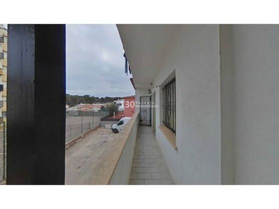 Foto 2 de Pis en venda a Escala, L´ de 1 habitació i 55 m²