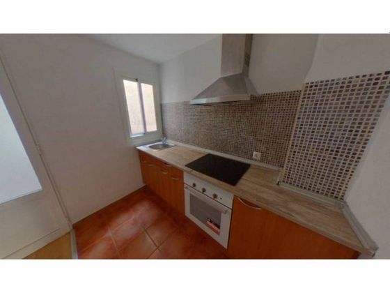 Foto 2 de Venta de piso en El Raval de 2 habitaciones y 37 m²