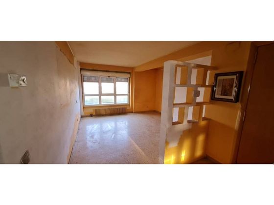 Foto 1 de Pis en venda a Balconada - Cal Gravat de 4 habitacions amb balcó i calefacció