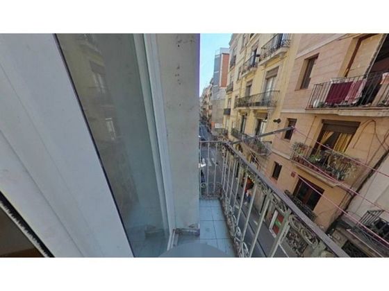 Foto 1 de Venta de piso en El Raval de 2 habitaciones y 53 m²