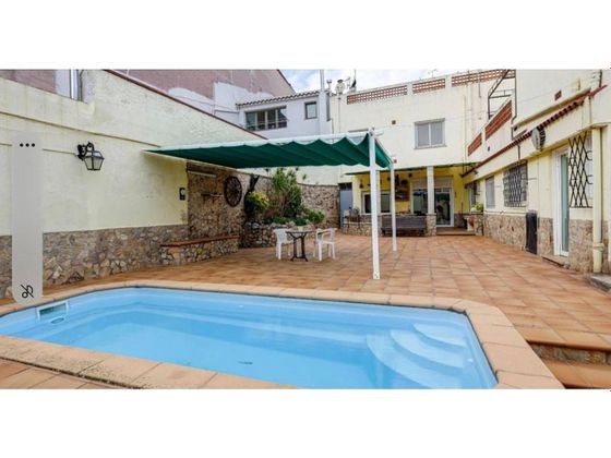 Foto 1 de Edifici en venda a Centre - Pineda de Mar amb piscina i calefacció