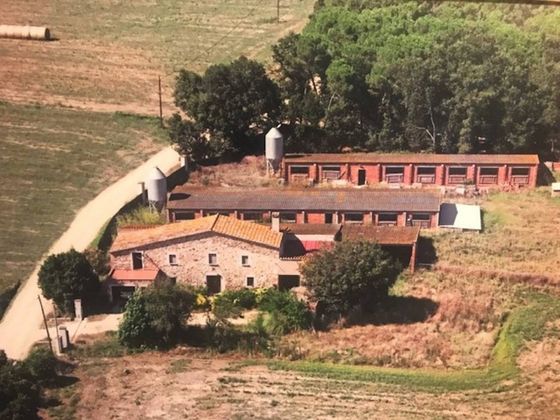 Foto 1 de Casa rural en venda a Llagostera de 4 habitacions amb terrassa i garatge
