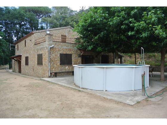 Foto 2 de Casa rural en venda a Hostalric de 5 habitacions amb terrassa i piscina