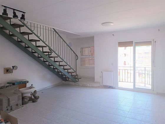 Foto 1 de Dúplex en venda a Poblenou de 4 habitacions amb terrassa i balcó
