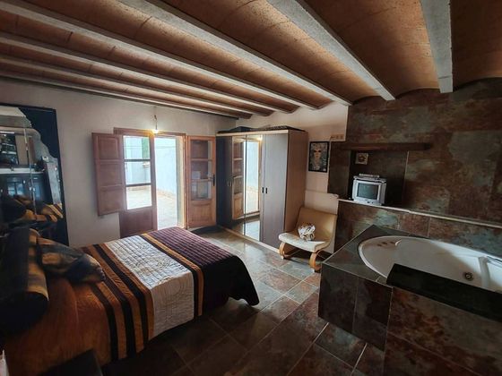 Foto 1 de Casa rural en venda a Sant Pere de 5 habitacions amb piscina i garatge