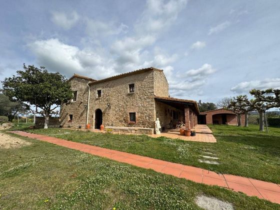 Foto 1 de Casa rural en venda a Can Semi - Mas Nou - Mas Ros de 8 habitacions amb terrassa i piscina