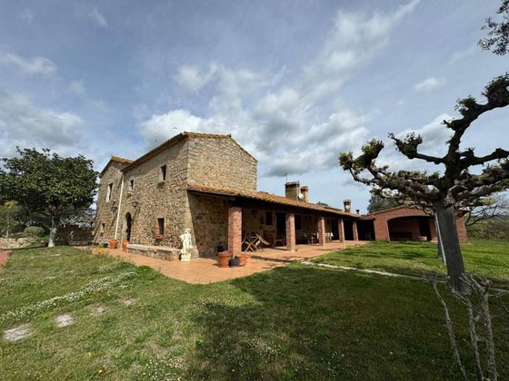Foto 2 de Casa rural en venda a Can Semi - Mas Nou - Mas Ros de 8 habitacions amb terrassa i piscina