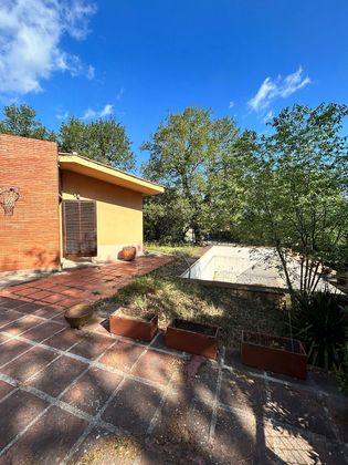 Foto 1 de Casa rural en venda a Palau-solità i Plegamans de 9 habitacions amb piscina i jardí