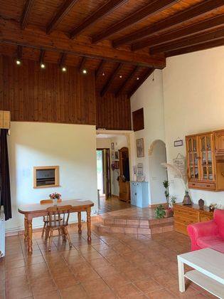 Foto 2 de Chalet en venta en Sant Quirze Safaja de 4 habitaciones con terraza y piscina
