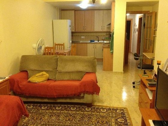 Foto 2 de Piso en venta en Alhama de Murcia de 2 habitaciones con garaje y aire acondicionado