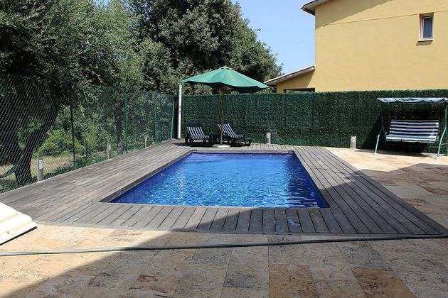 Foto 1 de Xalet en venda a Aiguaviva de 4 habitacions amb terrassa i piscina