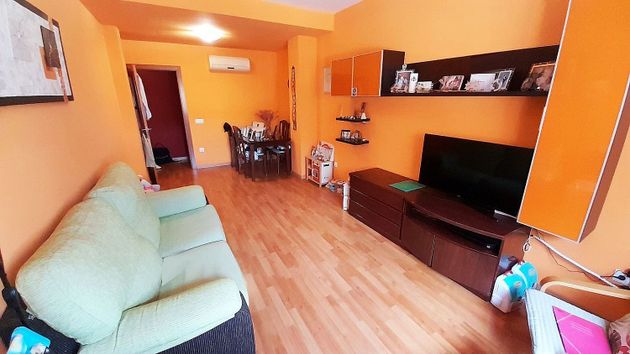 Foto 2 de Piso en venta en Llagostera de 2 habitaciones con terraza y aire acondicionado