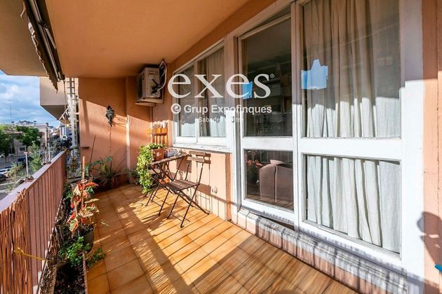 Foto 2 de Piso en venta en Centre - Sabadell de 2 habitaciones con balcón y aire acondicionado
