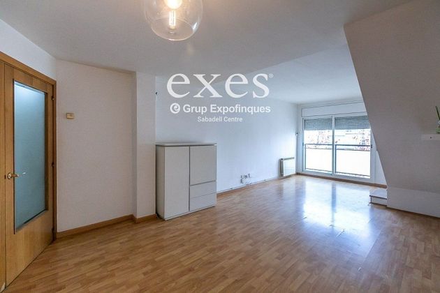 Foto 2 de Dúplex en venda a Eixample - Sant Oleguer de 2 habitacions amb calefacció i ascensor