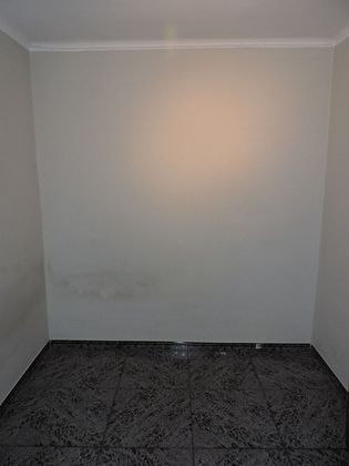 Foto 2 de Piso en venta en Gavarra de 3 habitaciones con balcón y aire acondicionado