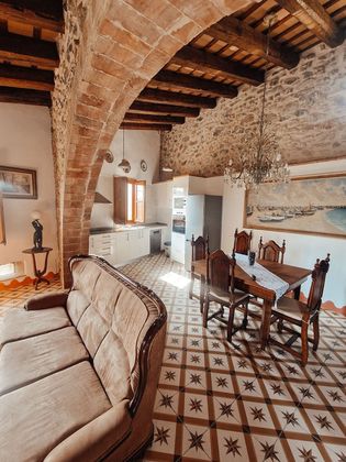 Foto 1 de Alquiler de casa rural en Sant Climent Sescebes de 2 habitaciones con terraza y jardín
