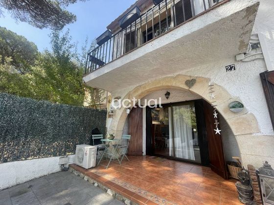 Foto 2 de Casa en venda a Golf Costa Brava - Bufaganyes de 2 habitacions amb terrassa i jardí