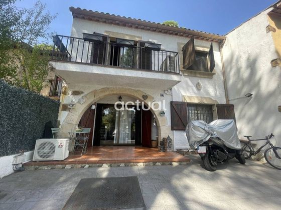 Foto 1 de Casa en venda a Golf Costa Brava - Bufaganyes de 2 habitacions amb terrassa i jardí